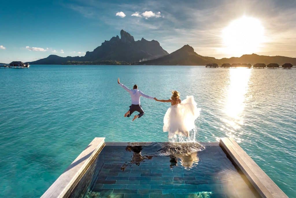 Trash the dress in Bora Bora